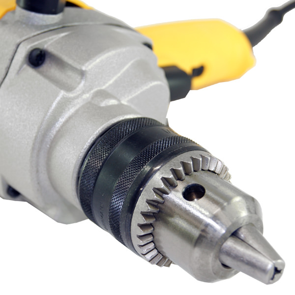 Furadeira 5/8 Pol 710W DW130V-B2 Dewalt