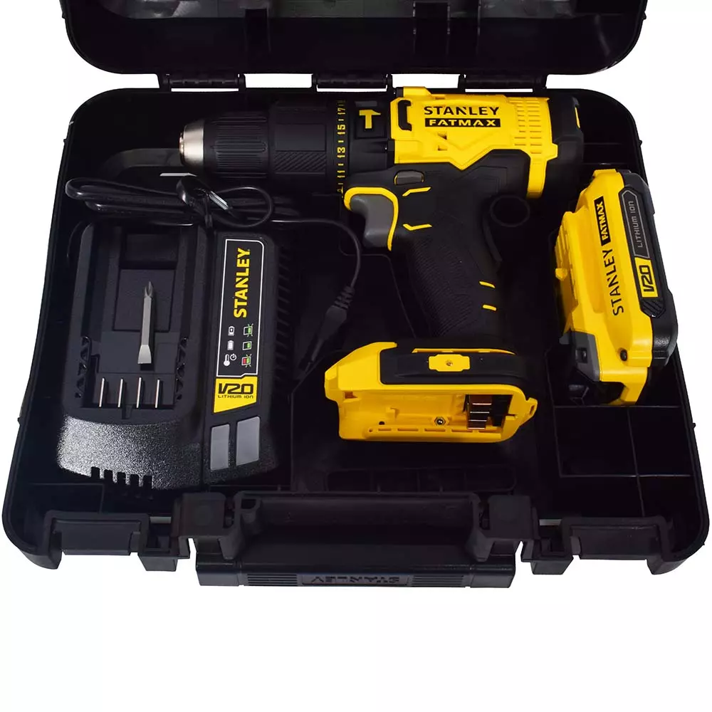 Furadeira e Parafusadeira de Impacto 1/ 2 20v SCD700C2K Stanley