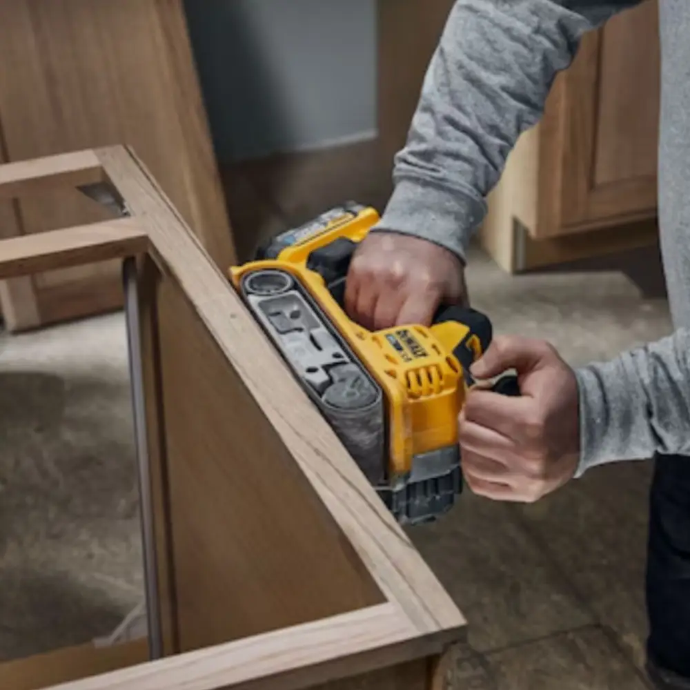 Lixadeira de Cinta 20V Sem Carregador e Bateria DCW220B-B3 Dewalt