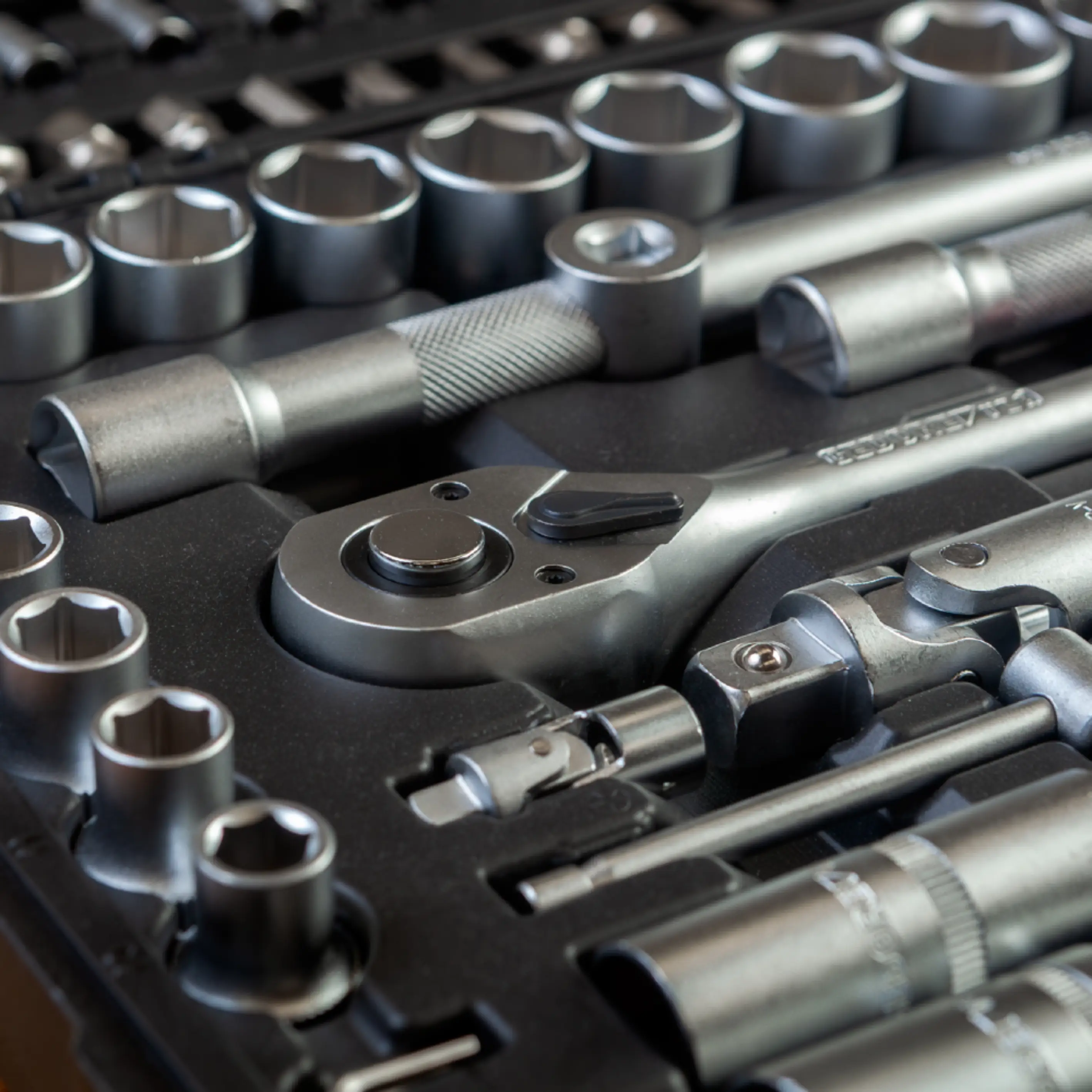 Jogo de Soquetes 1/4 + 1/2 94 peças Gedore Red