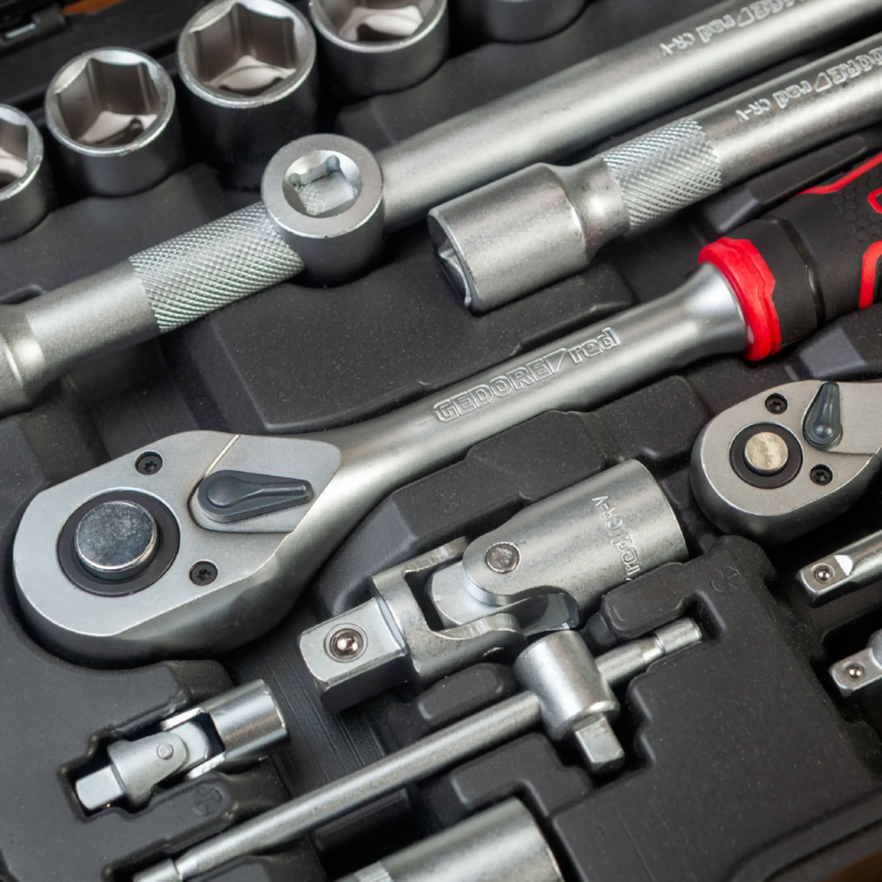 Jogo de Soquetes 1/4 + 1/2 94 peças Gedore Red
