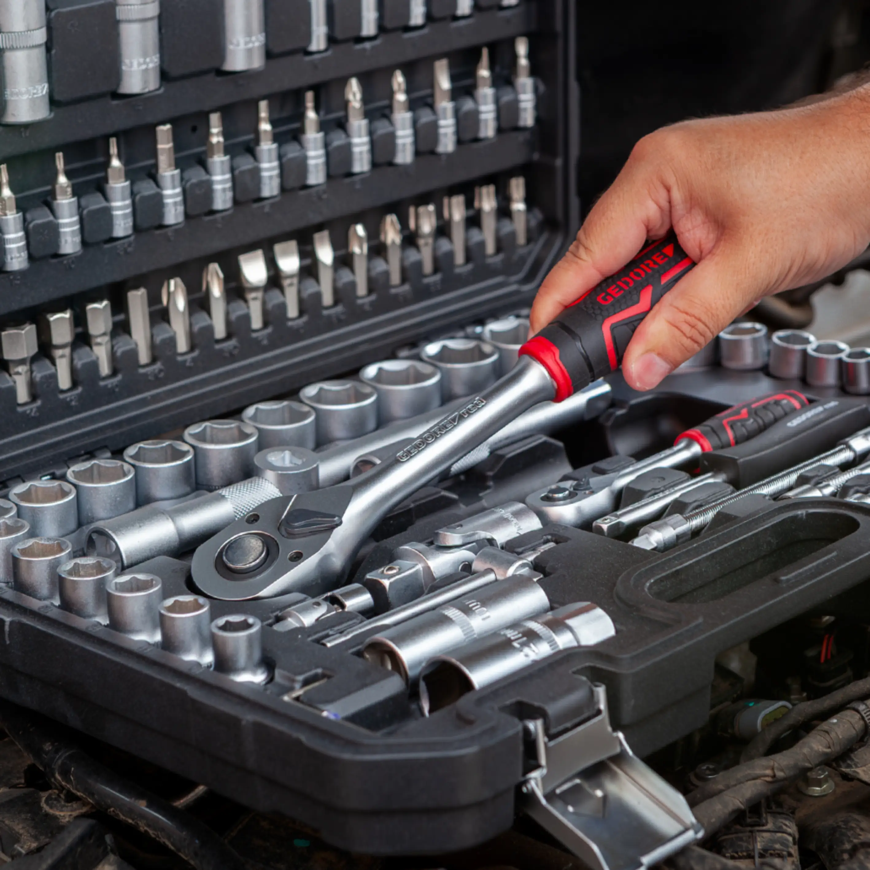 Jogo de Soquetes 1/4 + 1/2 94 peças Gedore Red