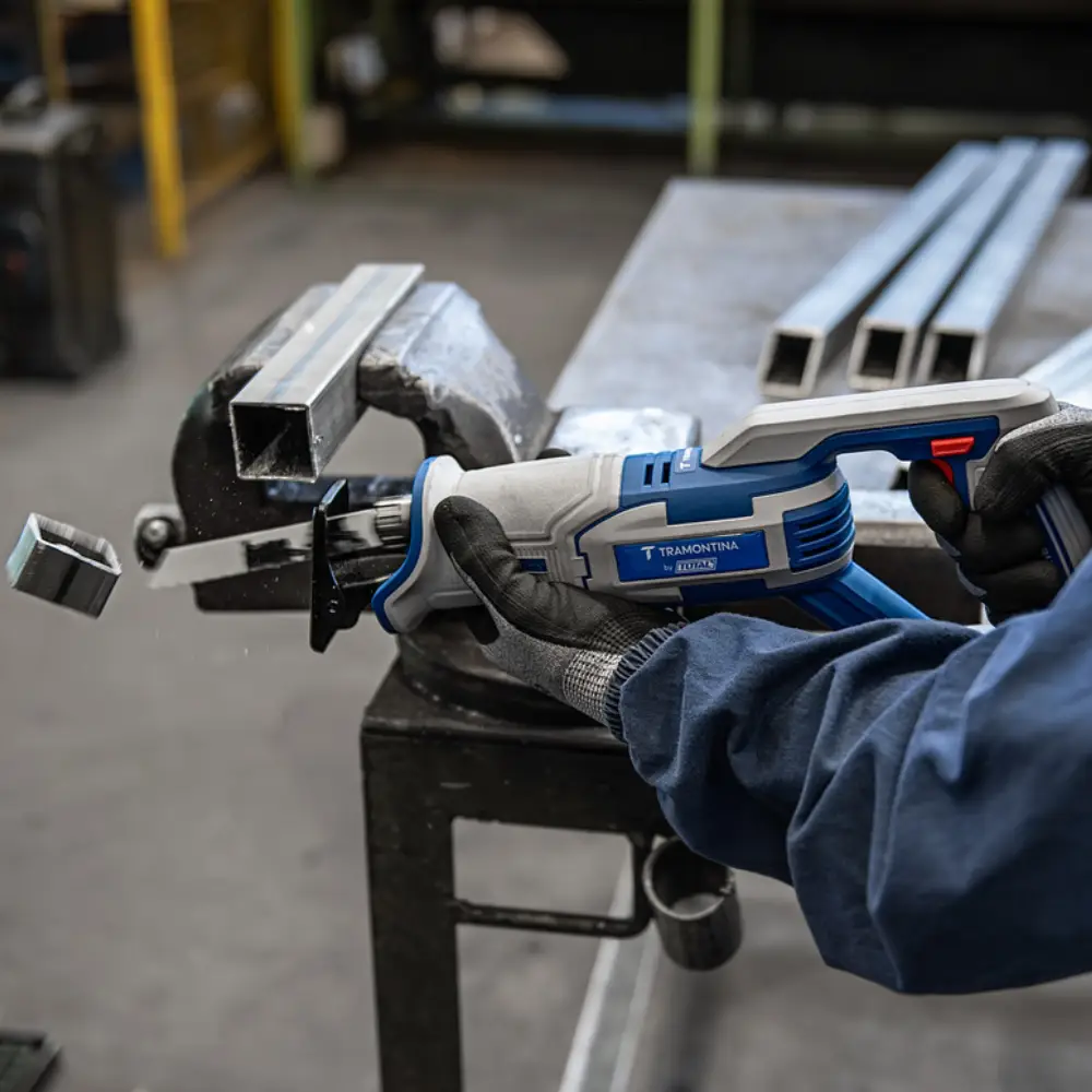 Serra Sabre 20V 2800 rpm Sem Bat/Car Tramontina by Total