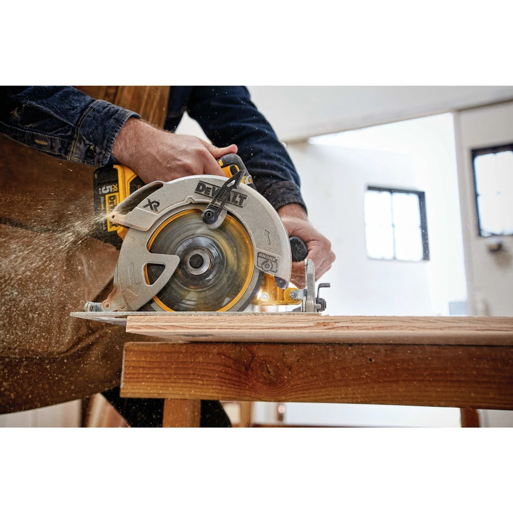 Serra Circular 7.1/4" a Bateria 20V DCS570B-B3 Dewalt
